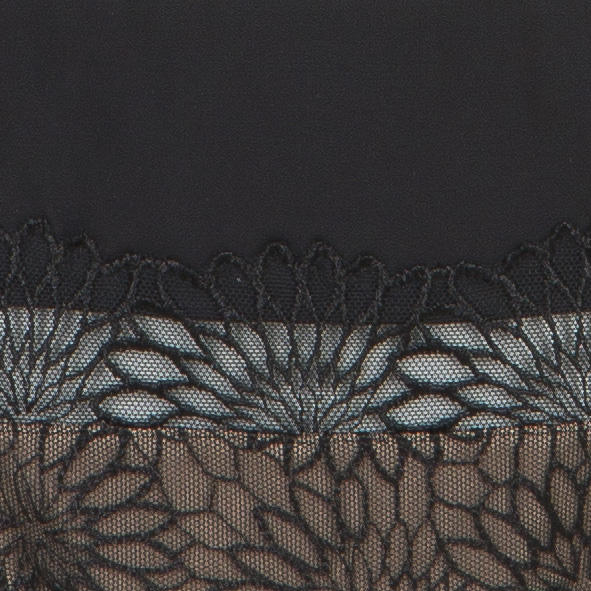 135090 | PrimaDonna - Sophora Black Sort.