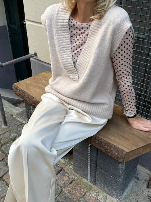 Prikket meshbluse - Prikket meshbluse