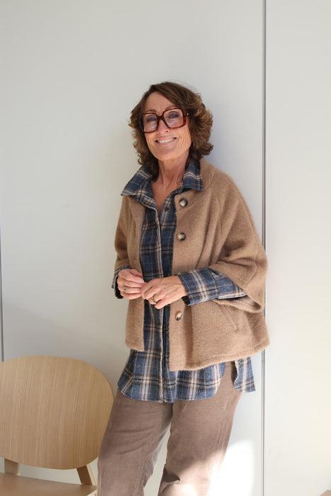 Kappe med skovmandsskjorte - Kappe med skovmandsskjorte