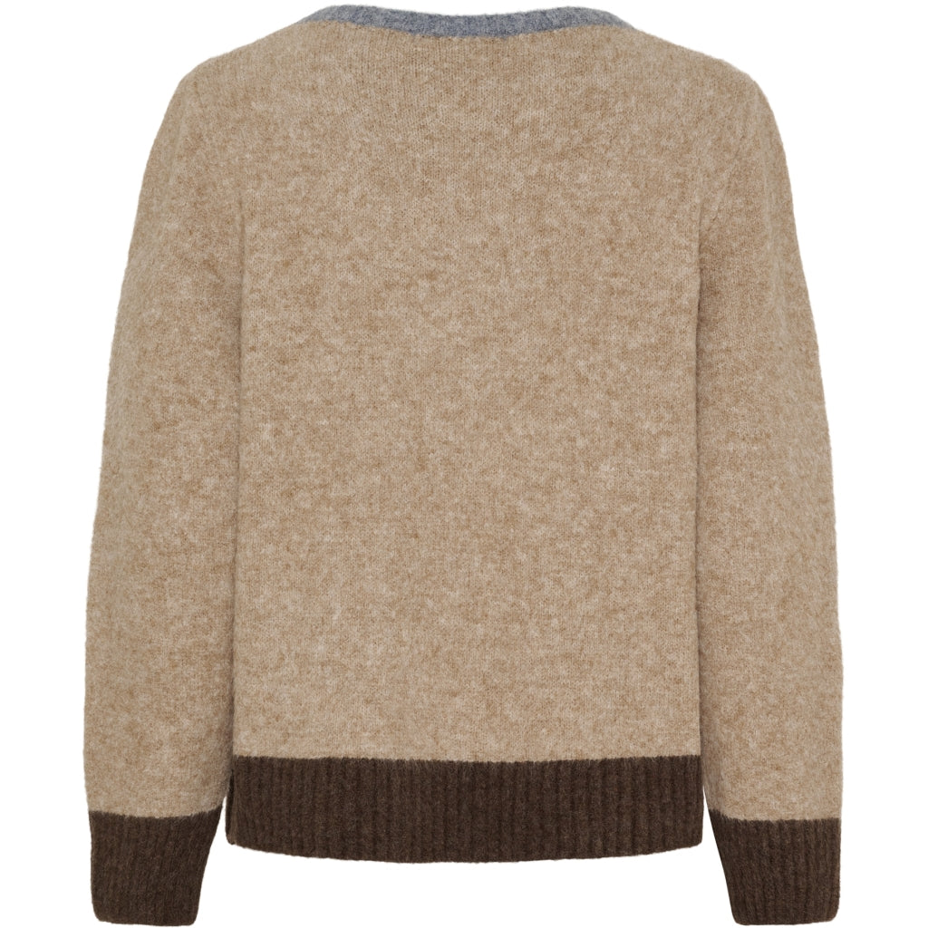 152832 | Marta du Château - Elora Brun