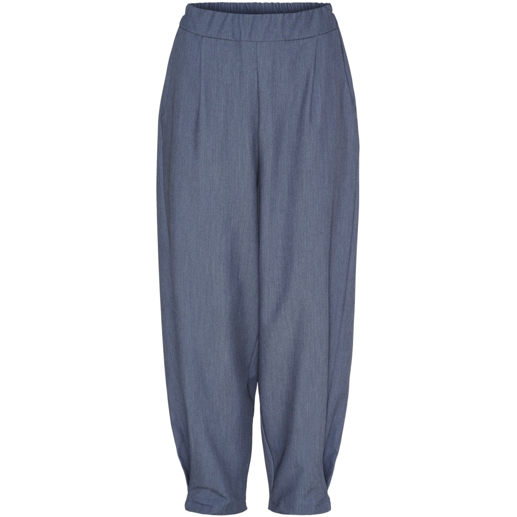 153687 | Marta du Château - Gilly