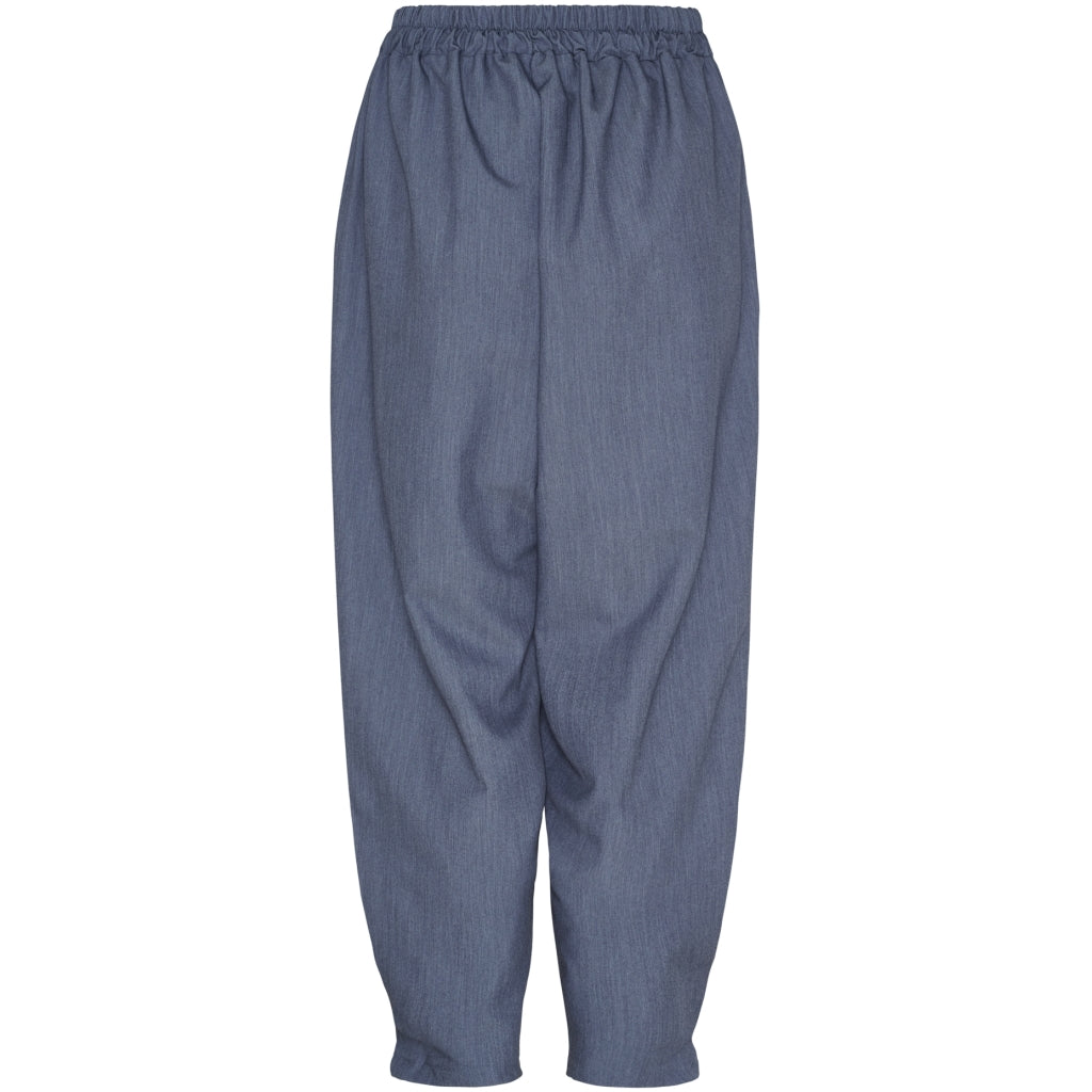 153687 | Marta du Château - Gilly