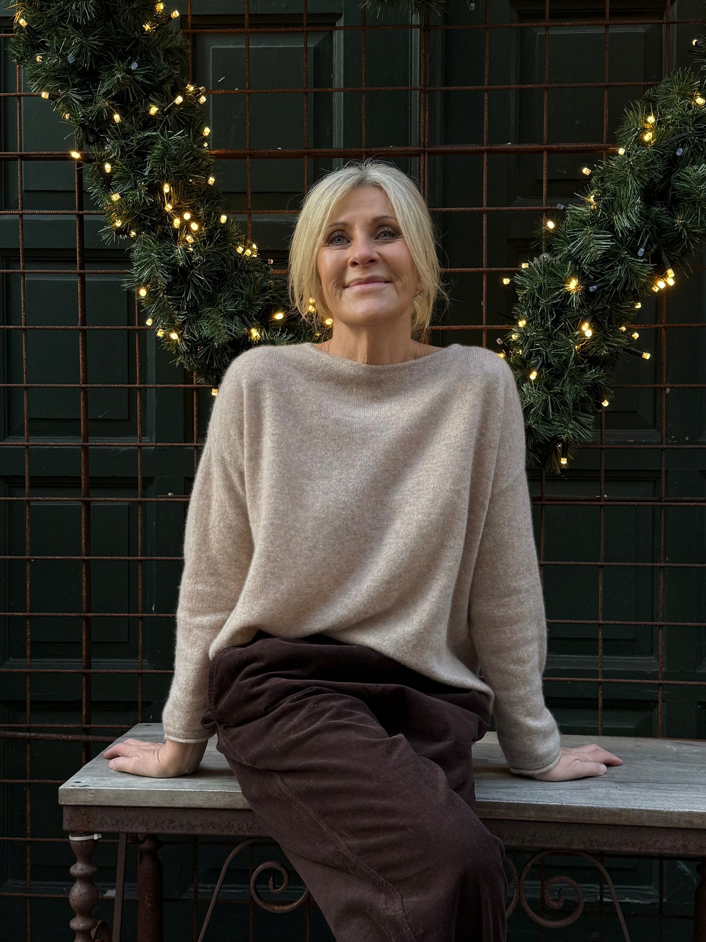 153490 | BTF CPH - Mira Pure Cashmerer Lysebrun