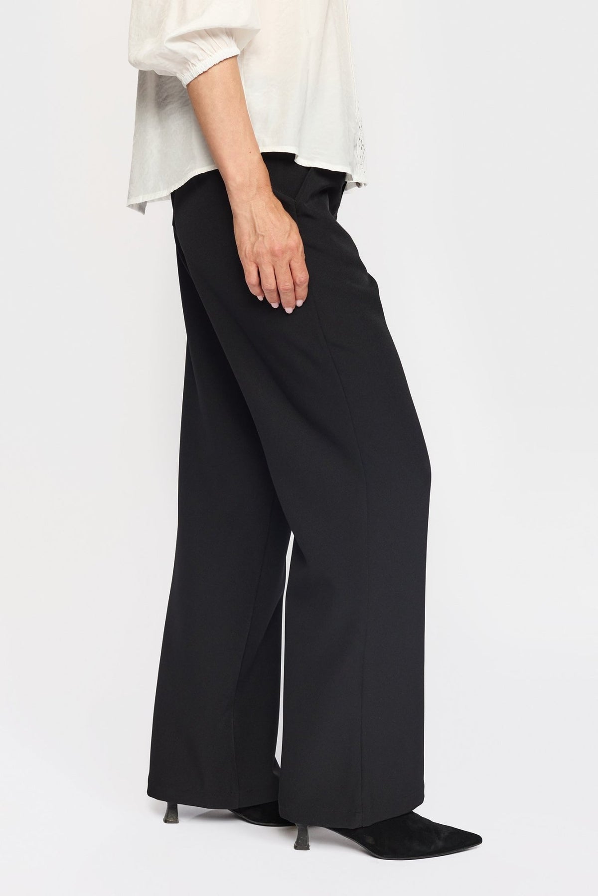 156335 | 2-Biz - Jelena Sort
