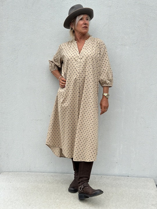 152530 | Gaspar - Love Dot Sand