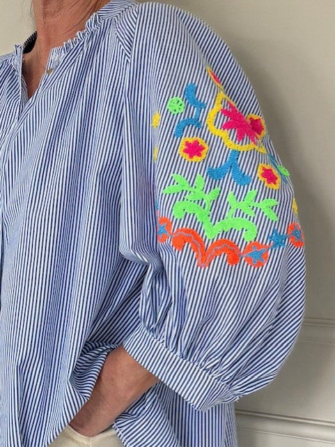 153750 | Marta du Château - Aleta Blå