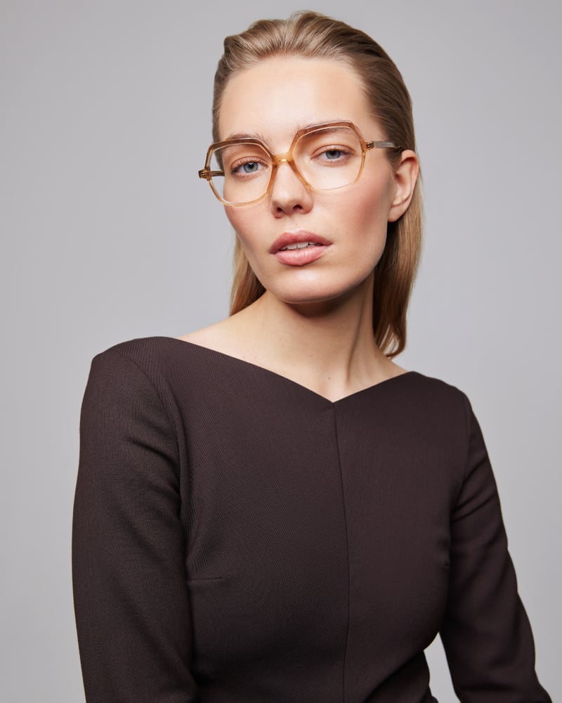 152279 | GLAS - Andrea Camel