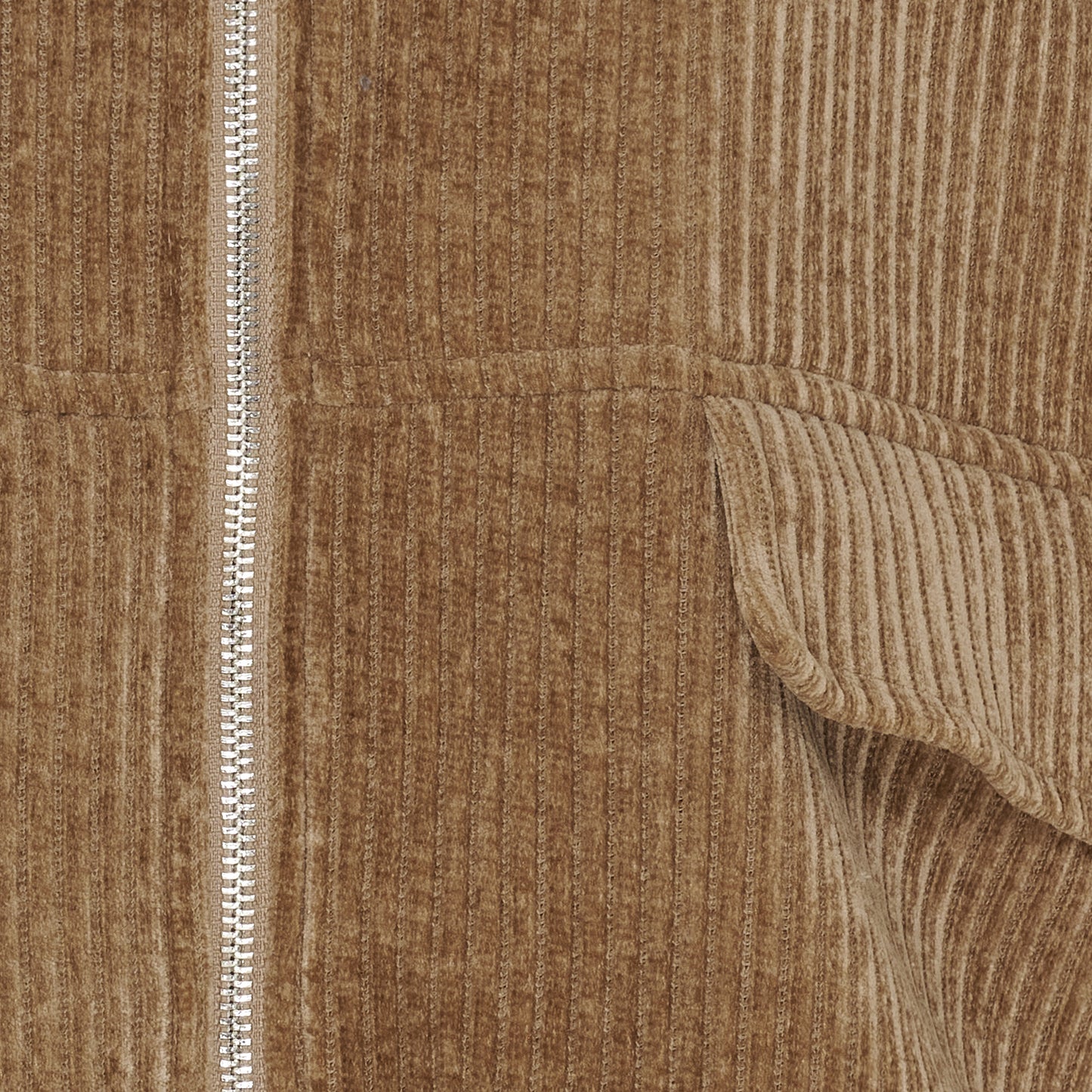 153332 | Marta du Château - Freya Brun