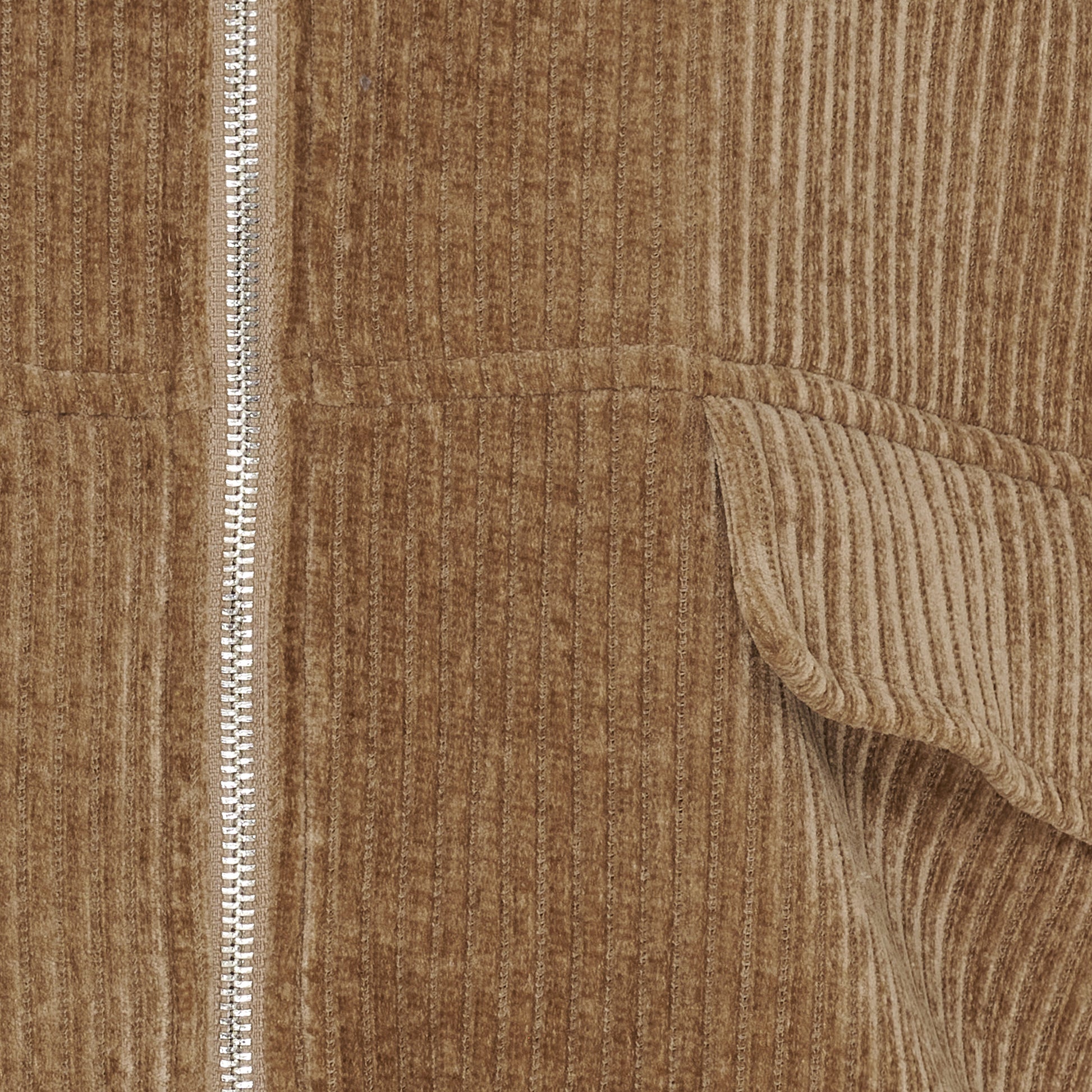 153332 | Marta du Château - Freya Brun