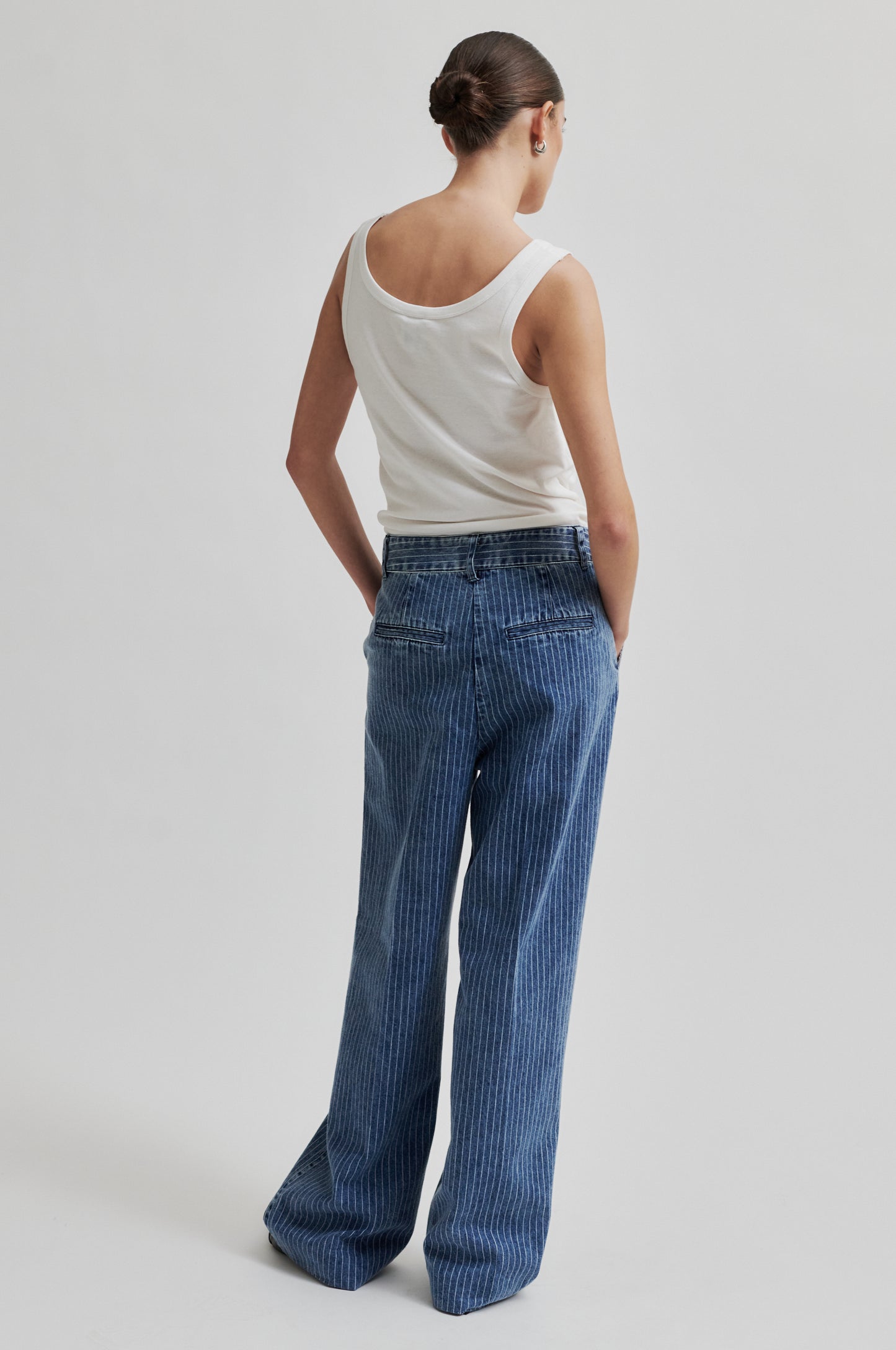 148519 | SECOND FEMALE - Tennessee Denim