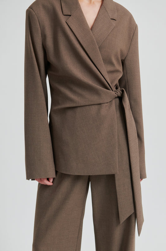  i Brun fra SECOND FEMALE