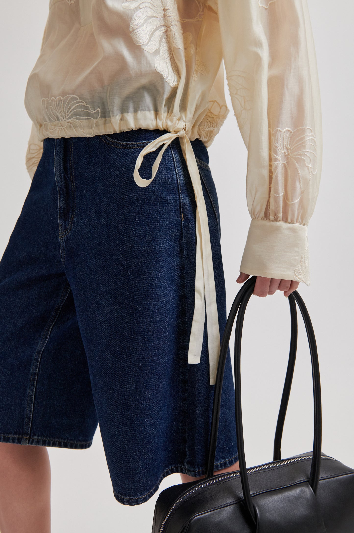 154048 | SECOND FEMALE - Vira Off white