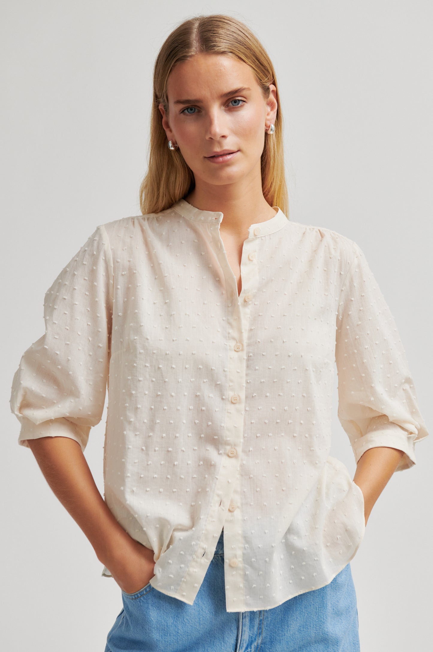 154875 | SECOND FEMALE - Celiva Off white
