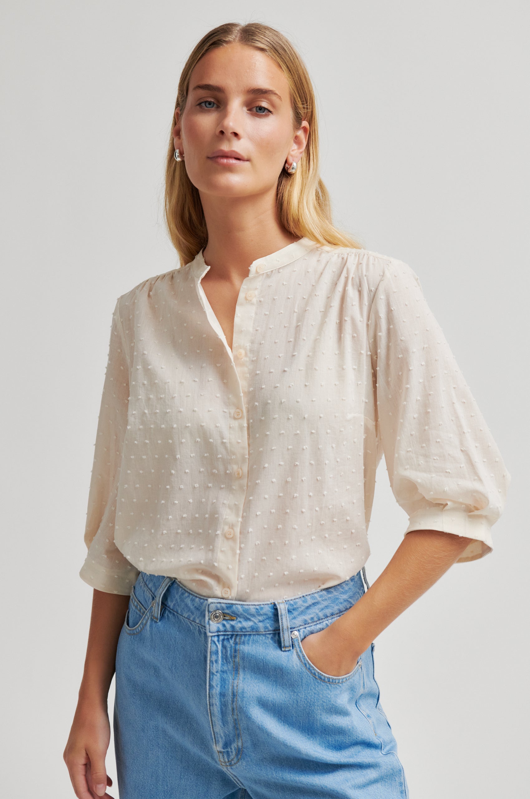 154875 | SECOND FEMALE - Celiva Off white