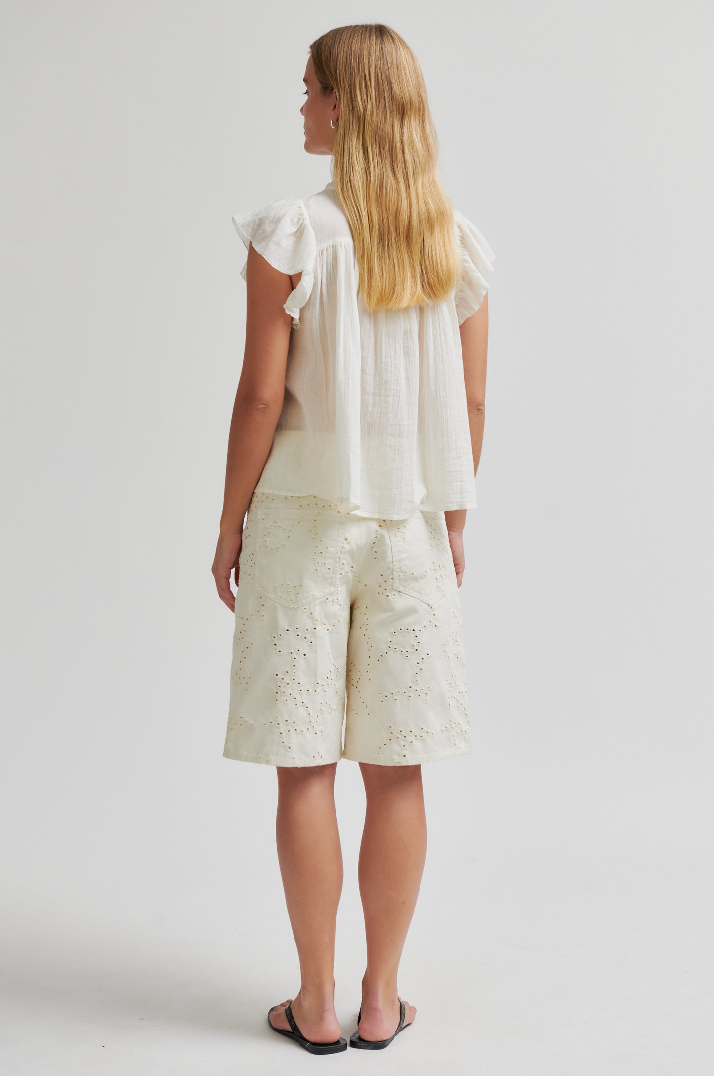 154876 | SECOND FEMALE - Gaya Off white