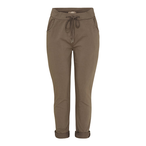 152185 | Marta du Château - Kalie Lysebrun