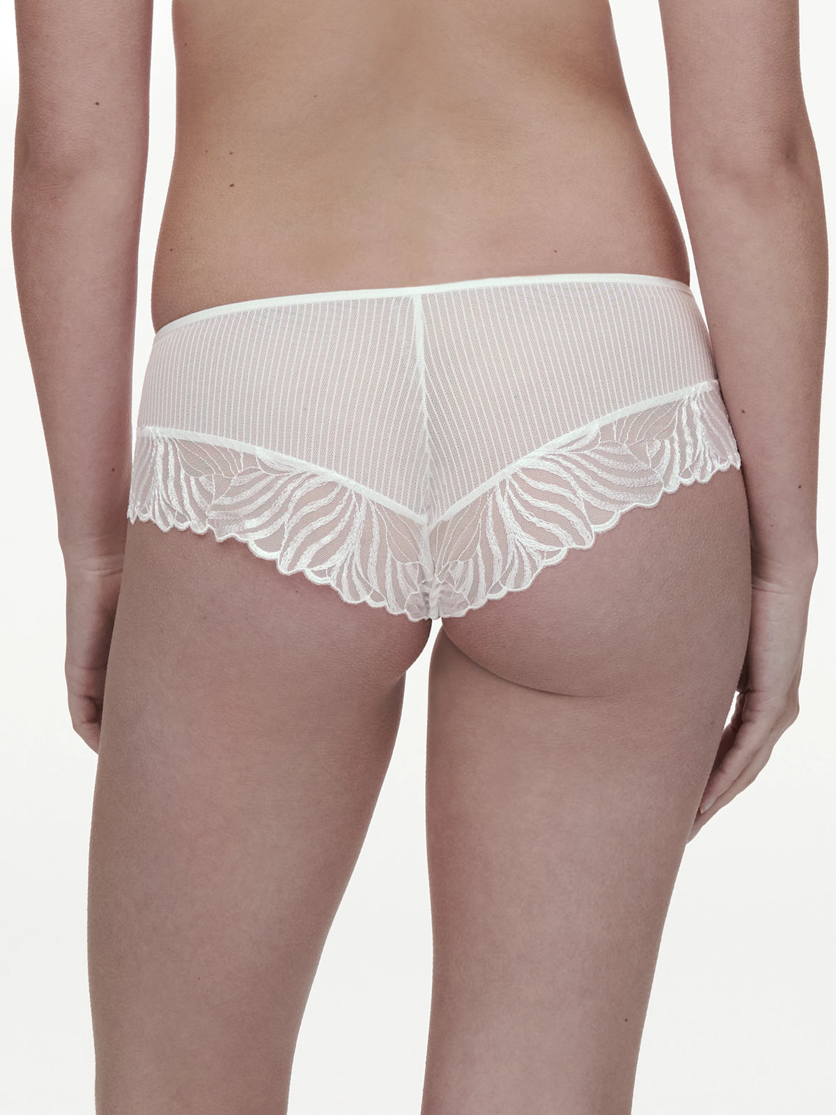 155988 | Chantelle - Legend Milk Off white