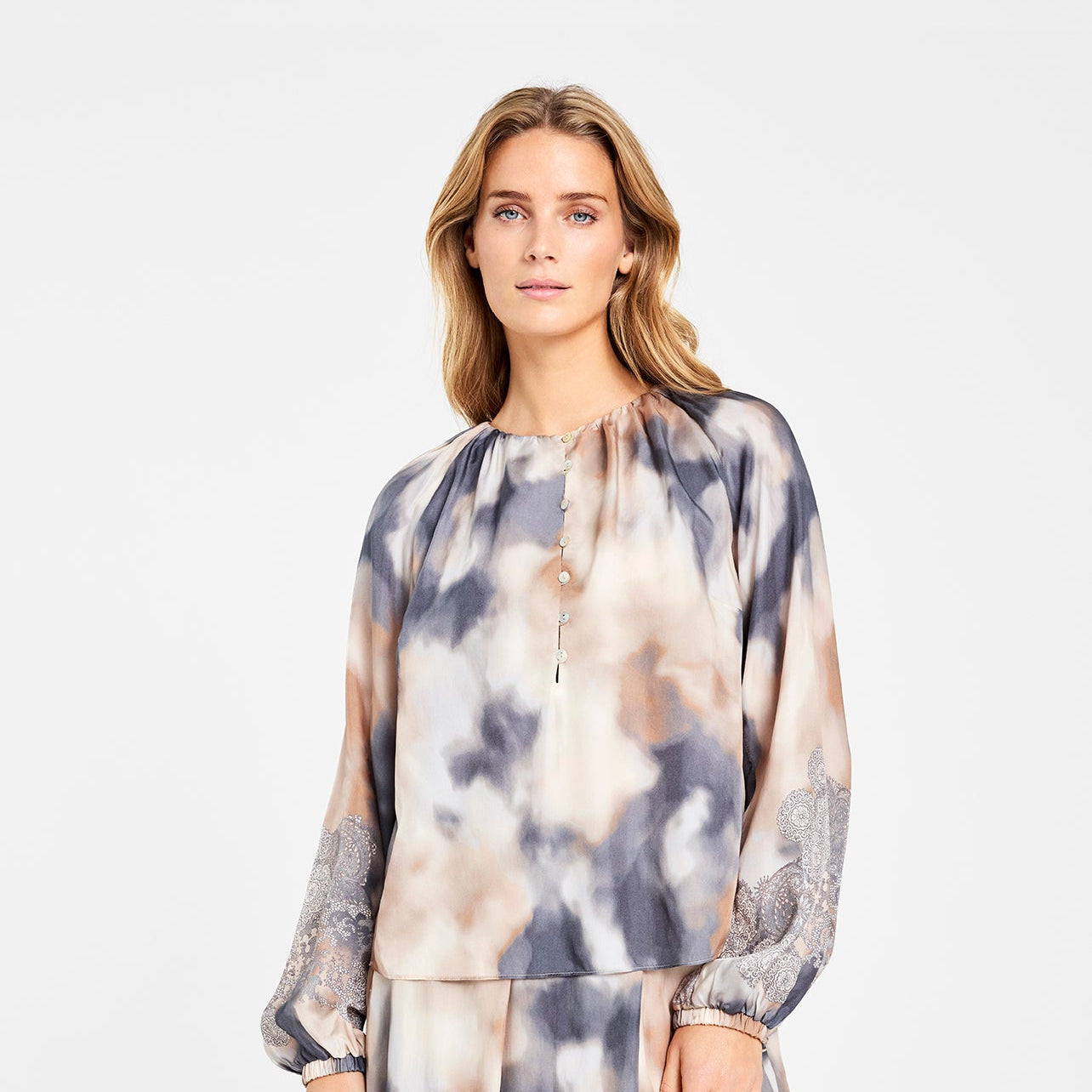 153591 | Gustav - Annebell Mønstret