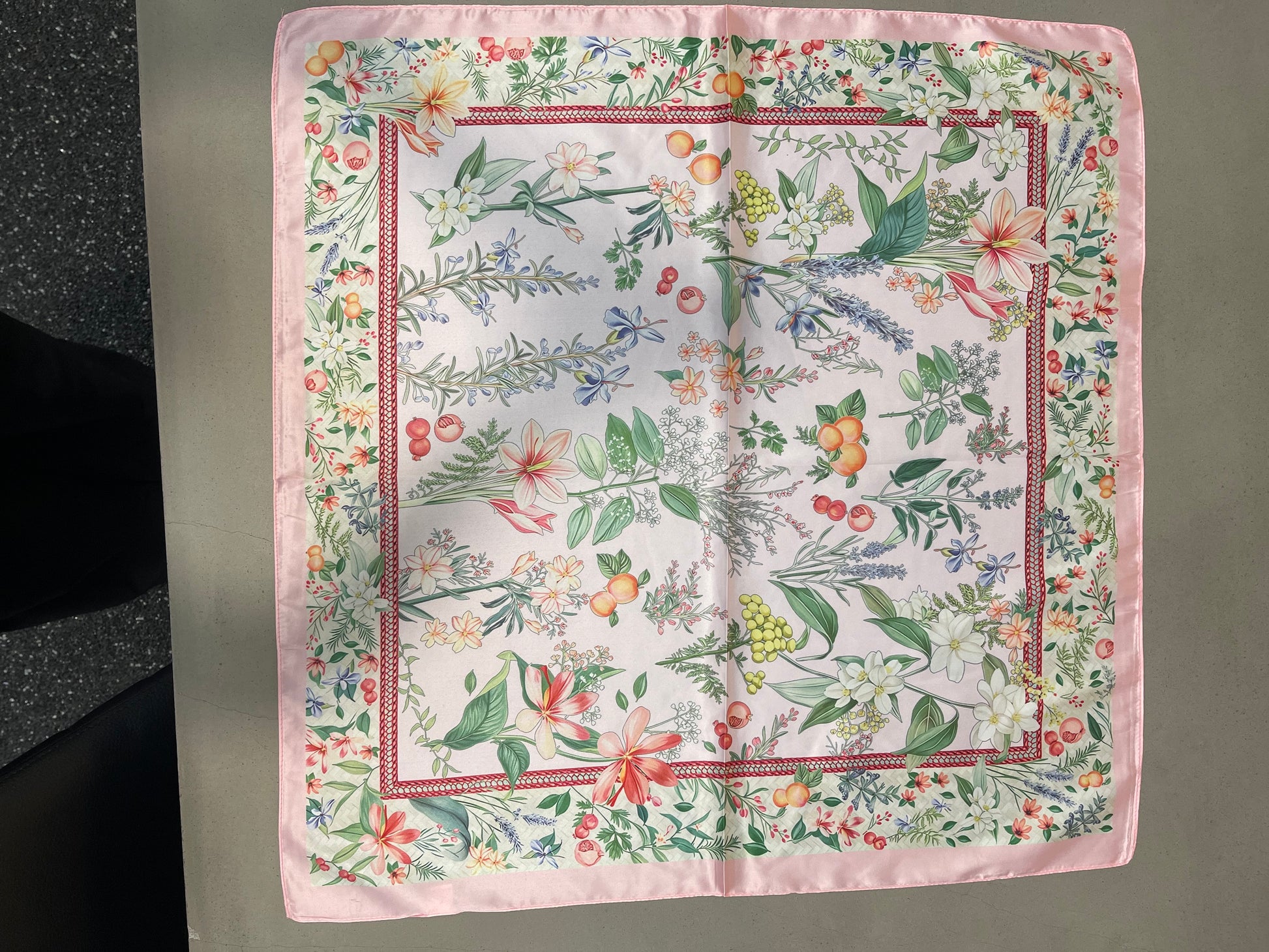 153786 | Marta du Château - Finja Rosa mønstret