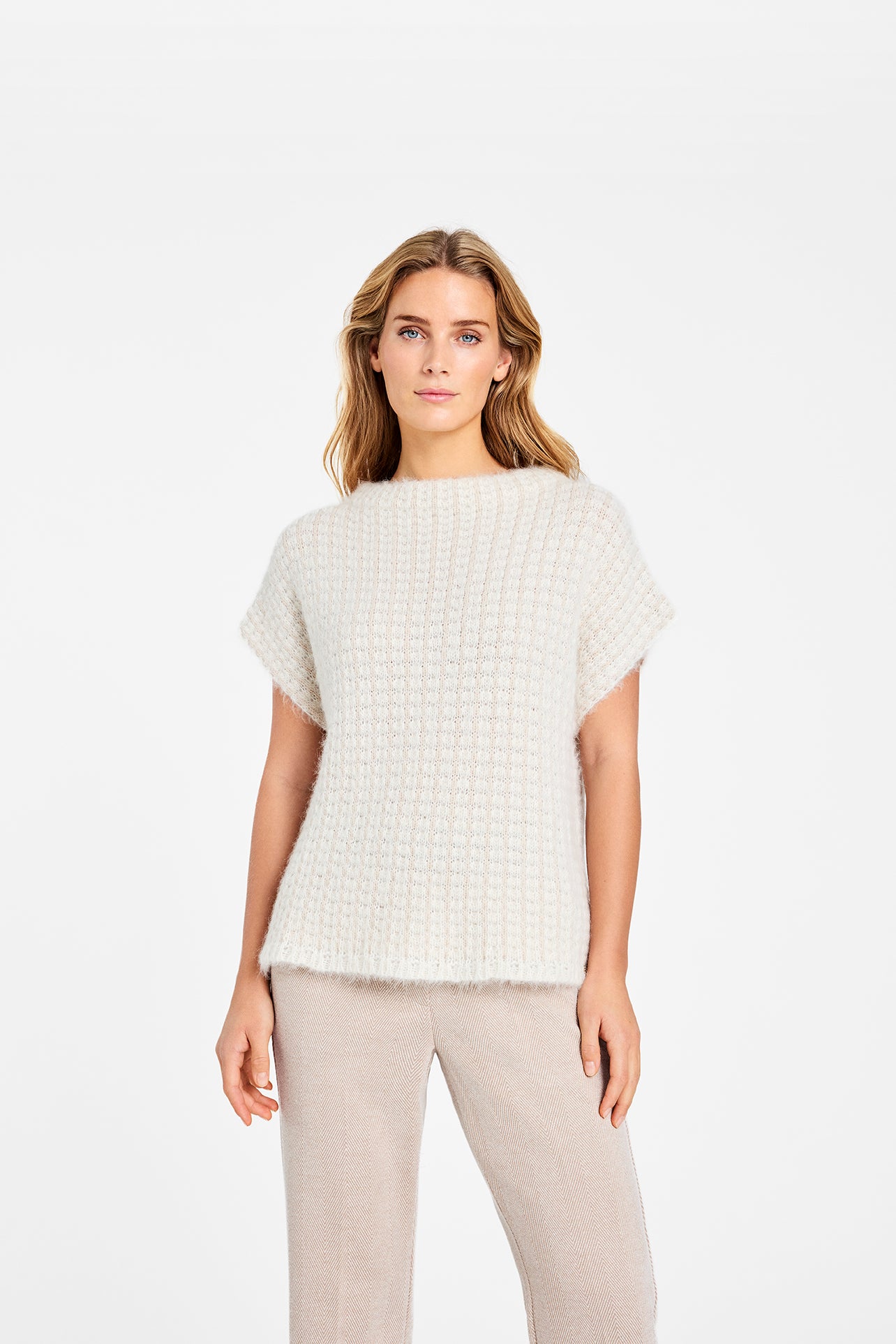 153577 | Gustav - Coya Off white