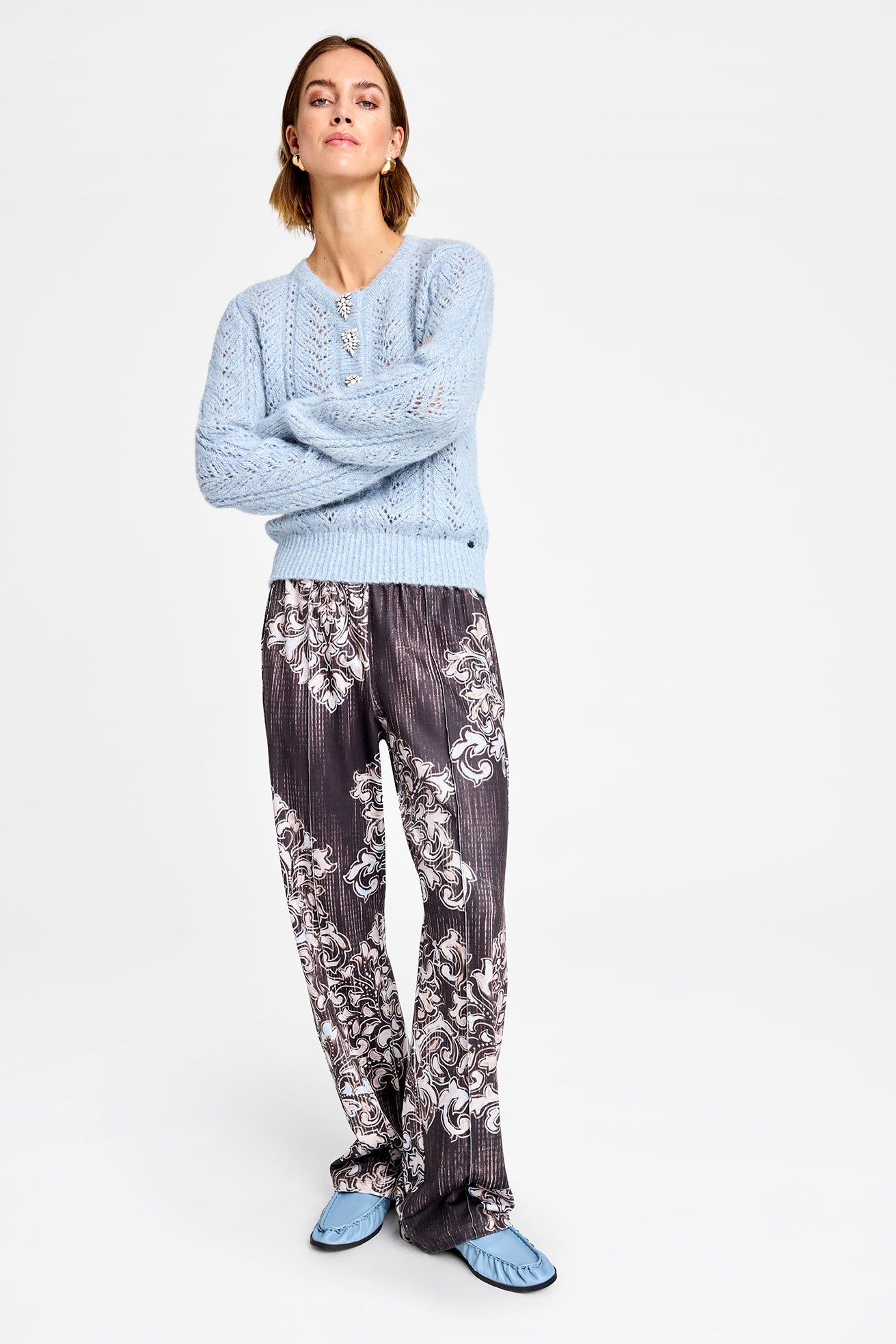 153123 | Gustav - Emja Lyseblå