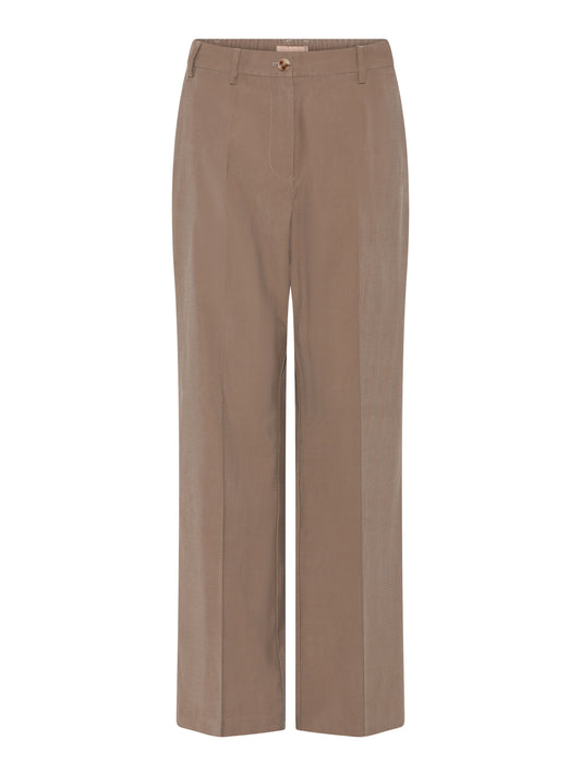  i Lysebrun fra Gustav