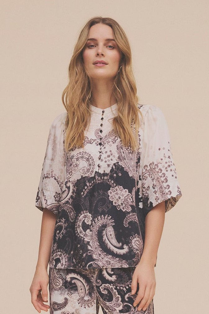 154581 | Gustav - Neomi Mønstret