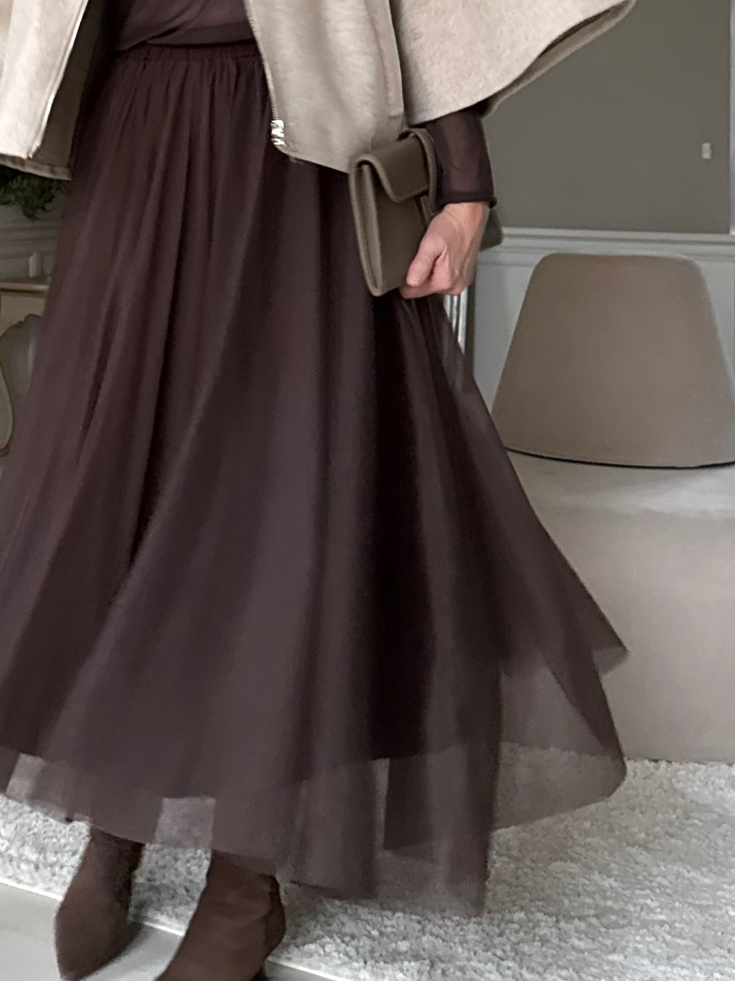 153445 | Luxzuz - Tullia Mørkebrun