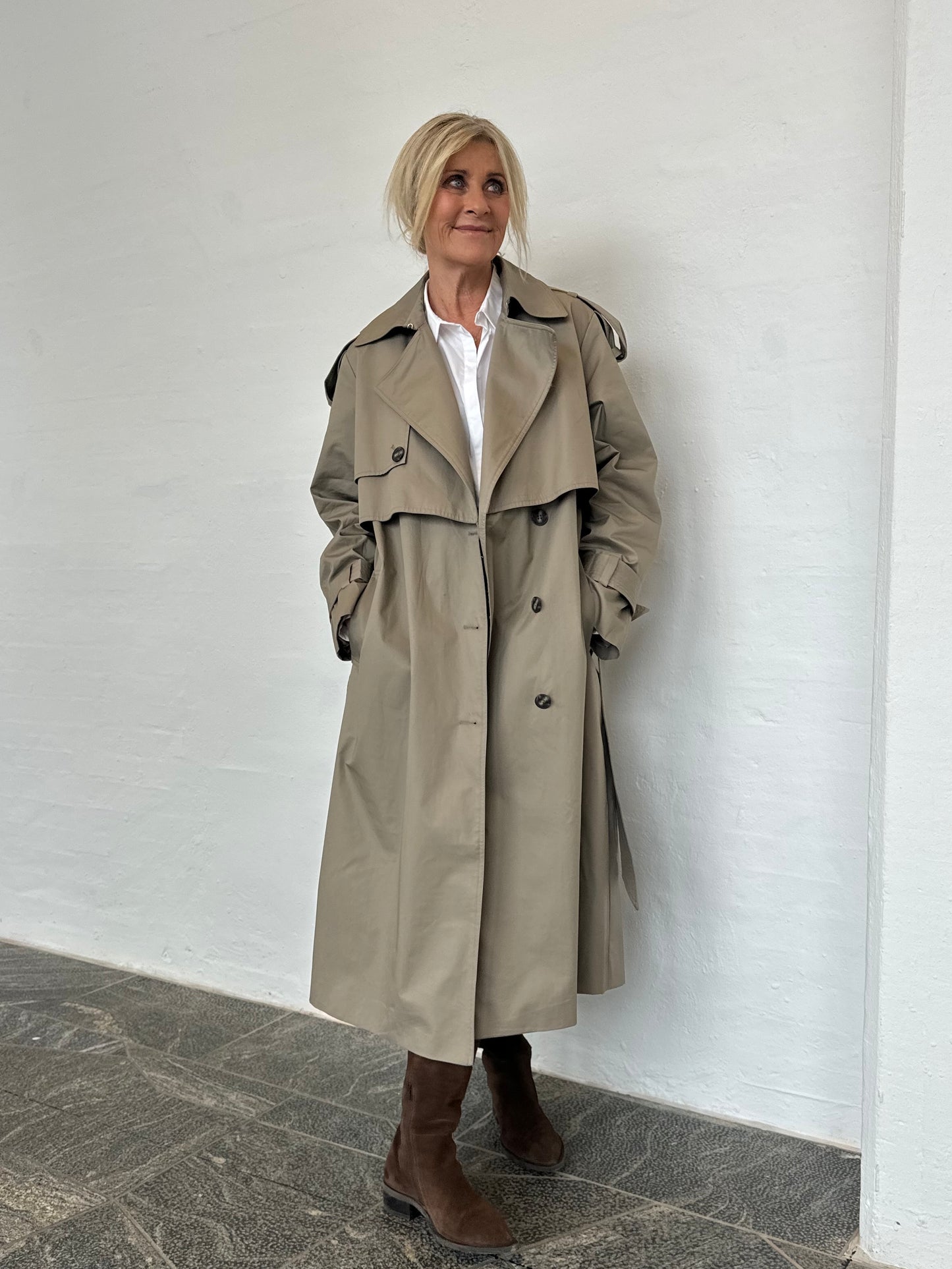 153607 | WithBlack - Augusta Lysebrun