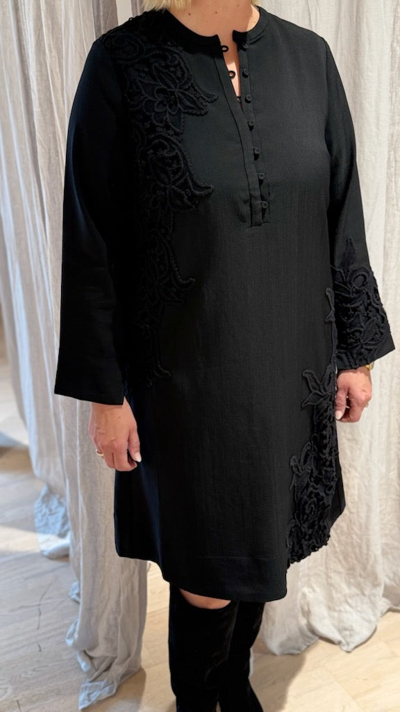 153073 | Gustav - Madonna Sort