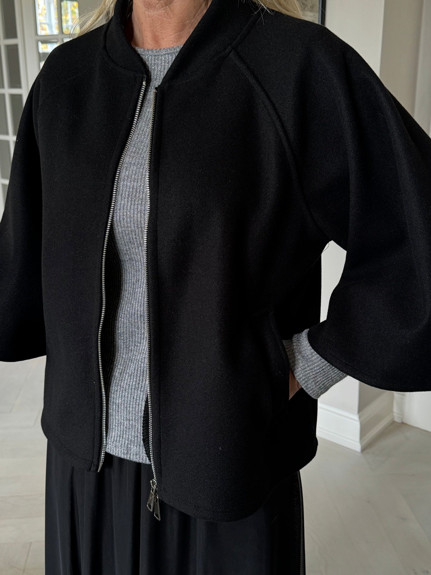 153336 | Marta du Château - Pia Sort