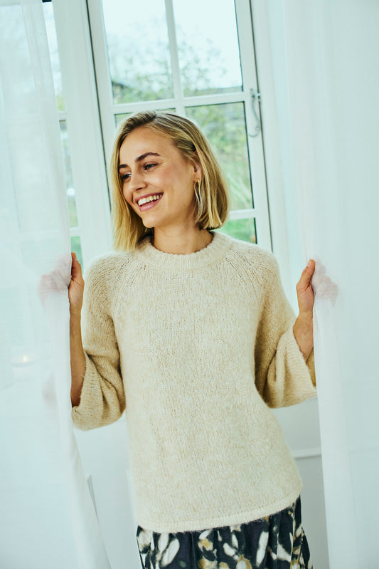  i Off white fra Freequent