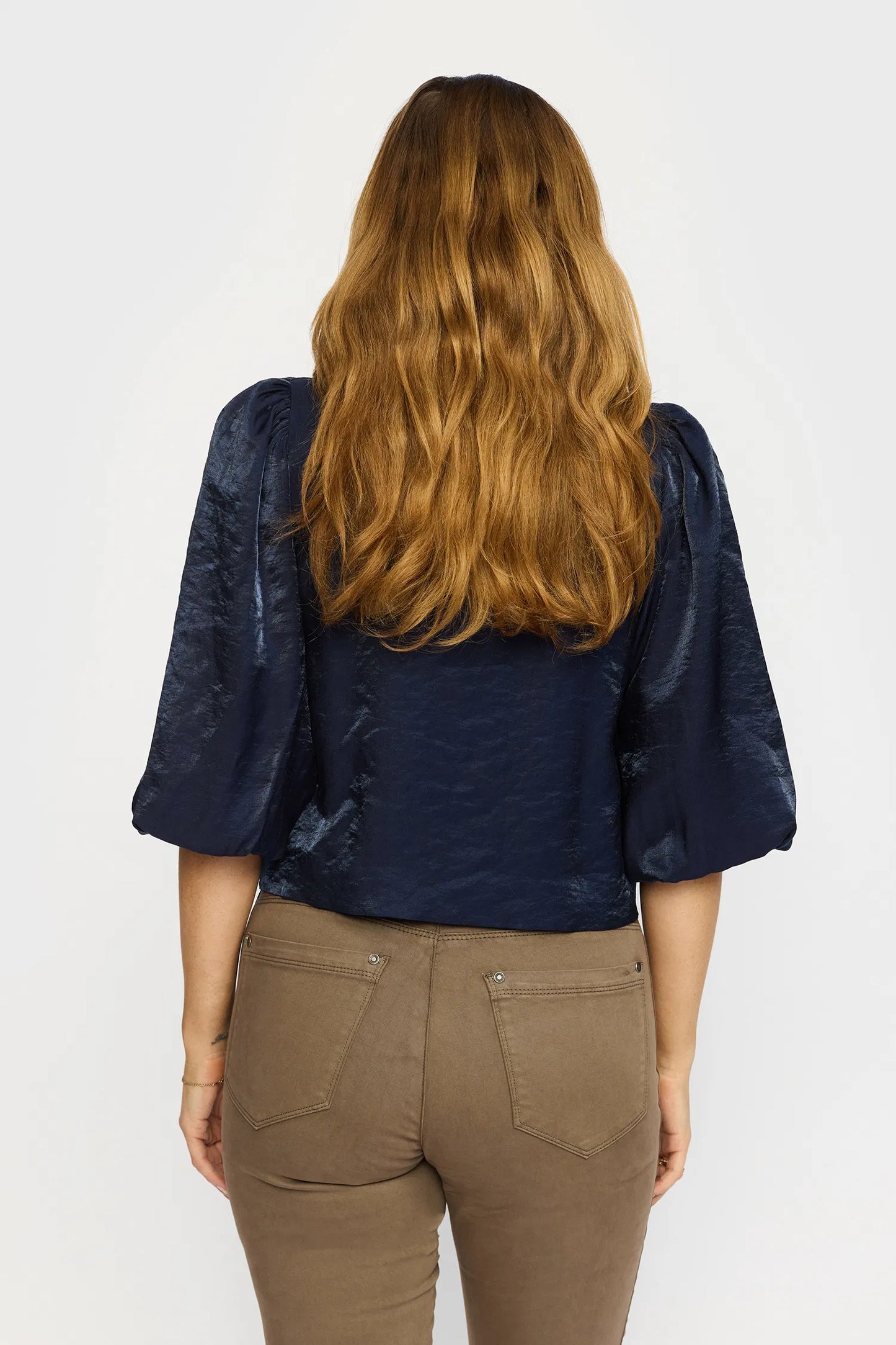 151792 | 2-Biz - Naomi Marine