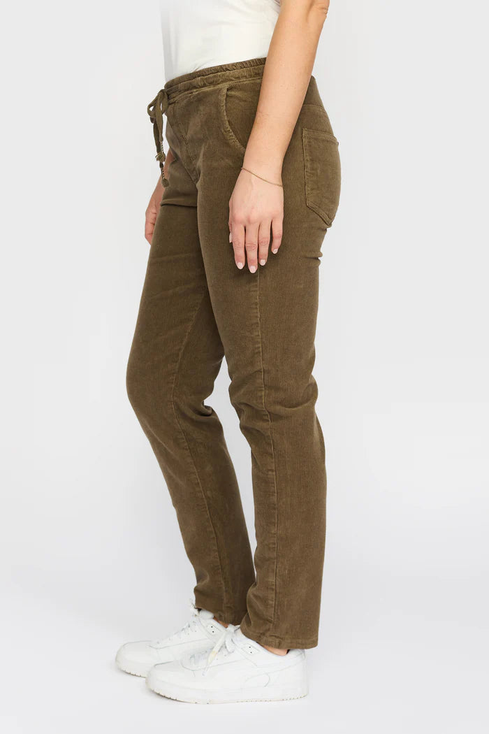 152155 | 2-Biz - Robin Brun