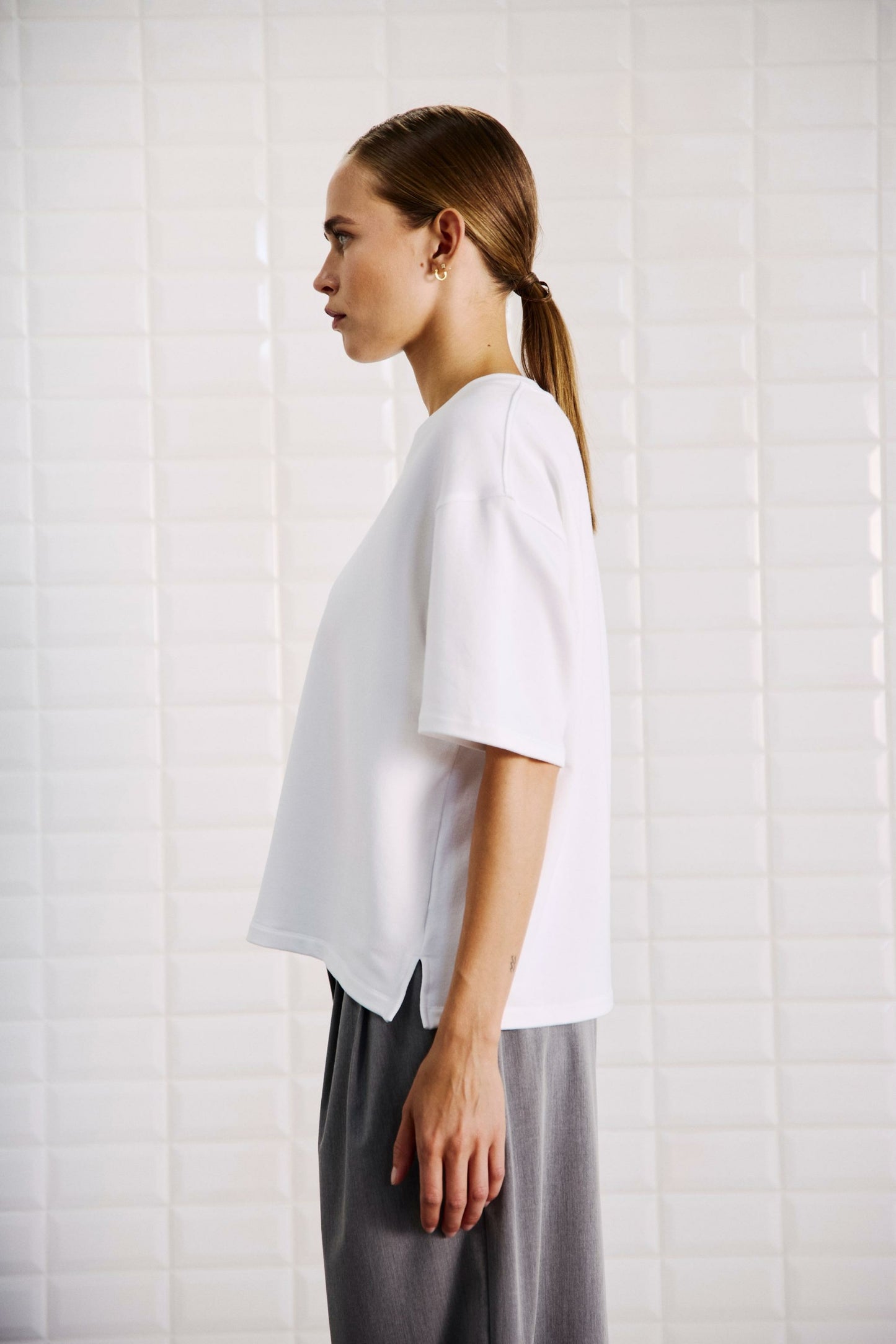 152222 | WithBlack - Tindra Hvid