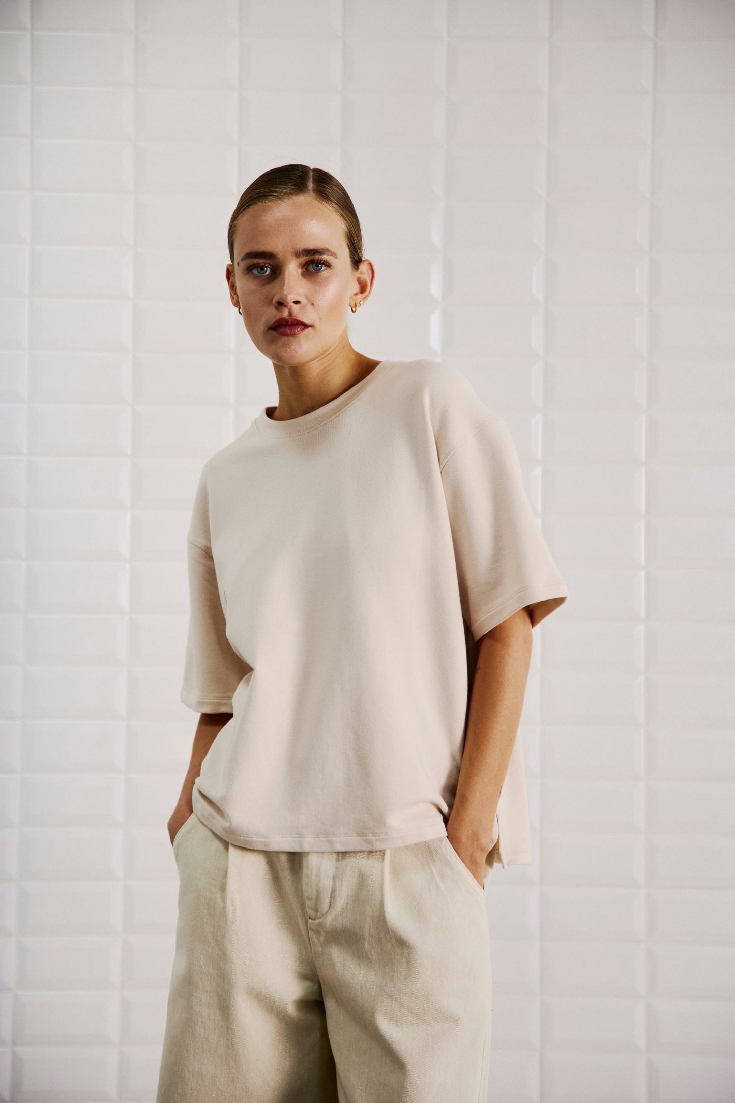 153537 | WithBlack - Tindra Off white