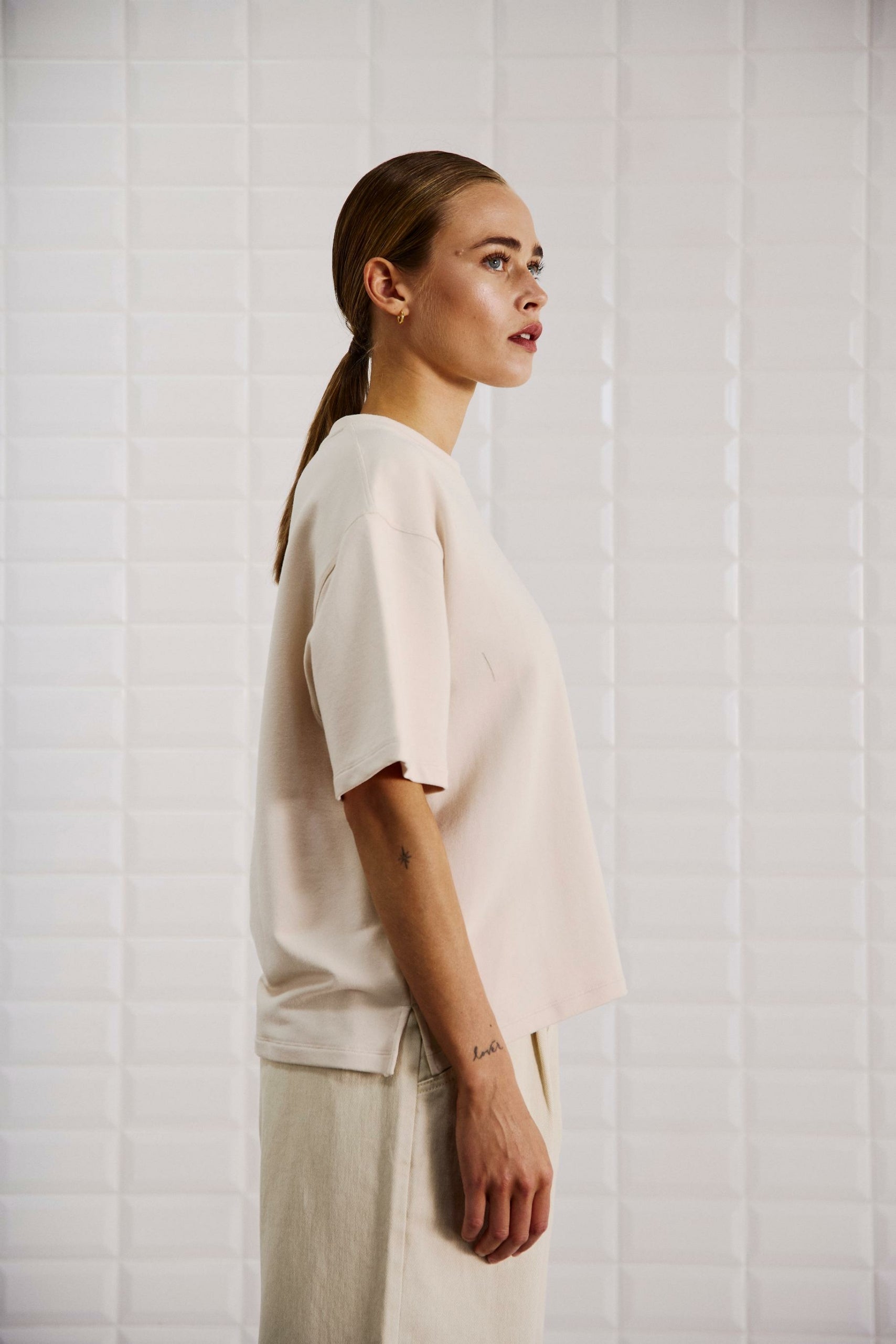 153537 | WithBlack - Tindra Off white