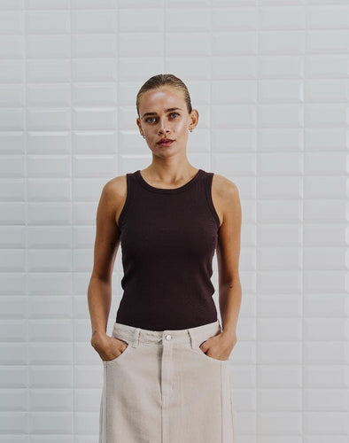 154446 | WithBlack - Dordi Mørkebrun