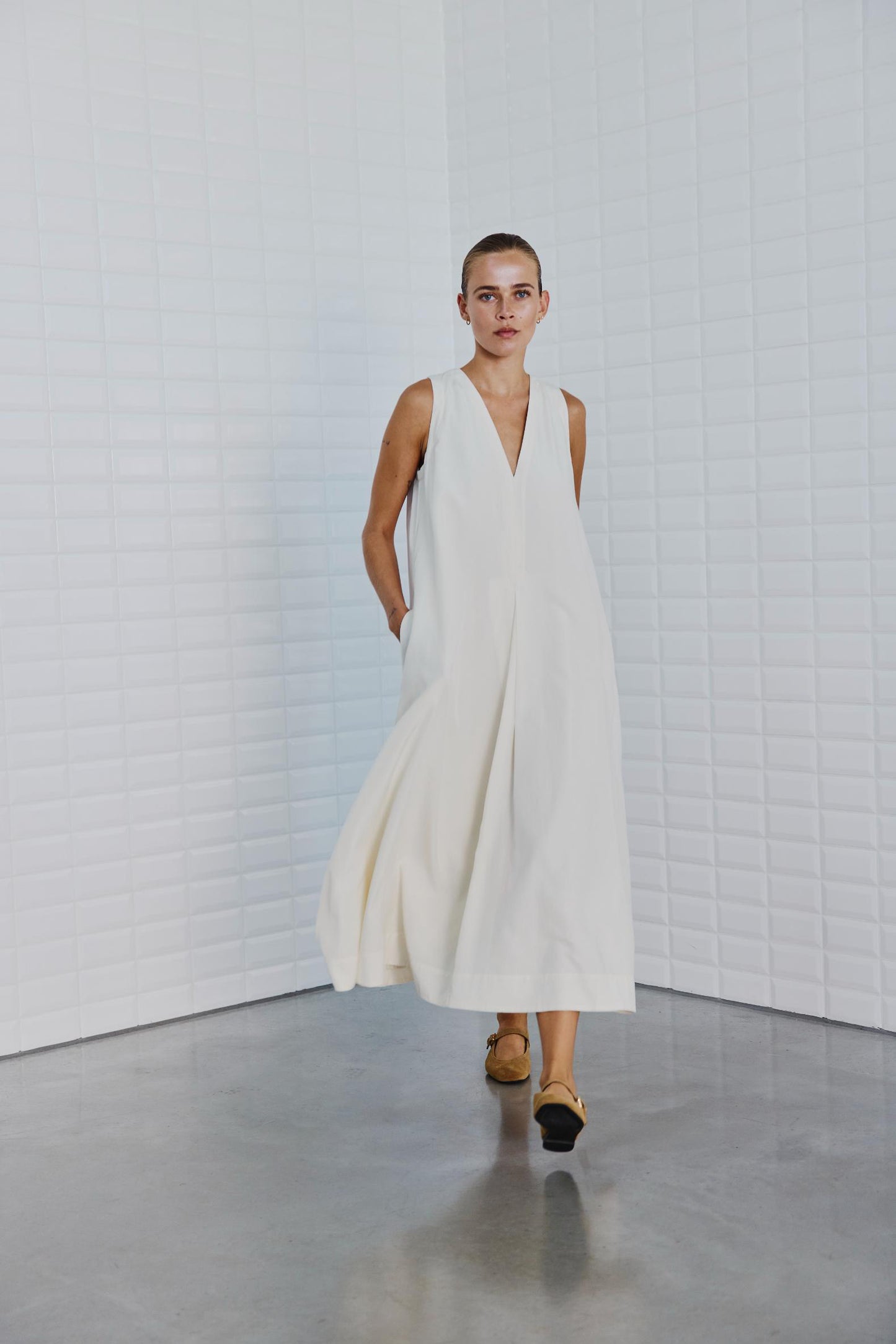 154654 | WithBlack - Isolde Off white