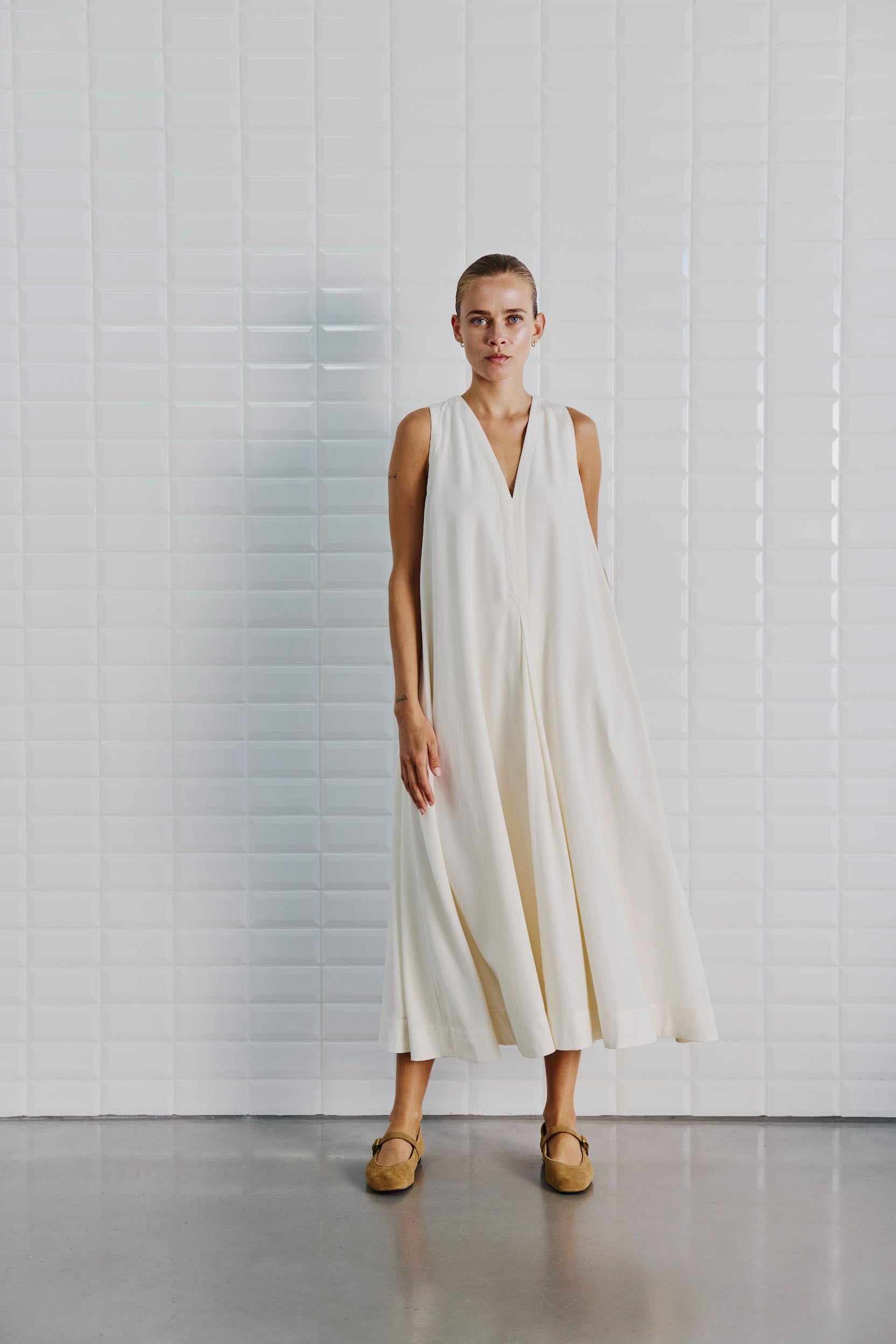 154654 | WithBlack - Isolde Off white