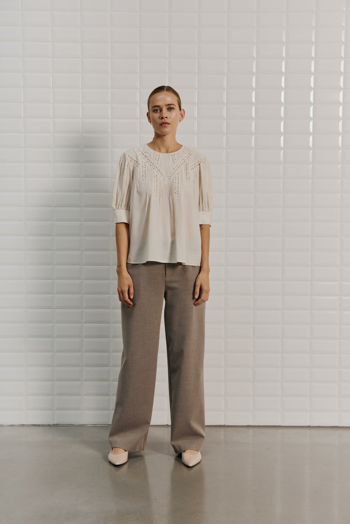 153619 | WithBlack - Jenny Off white