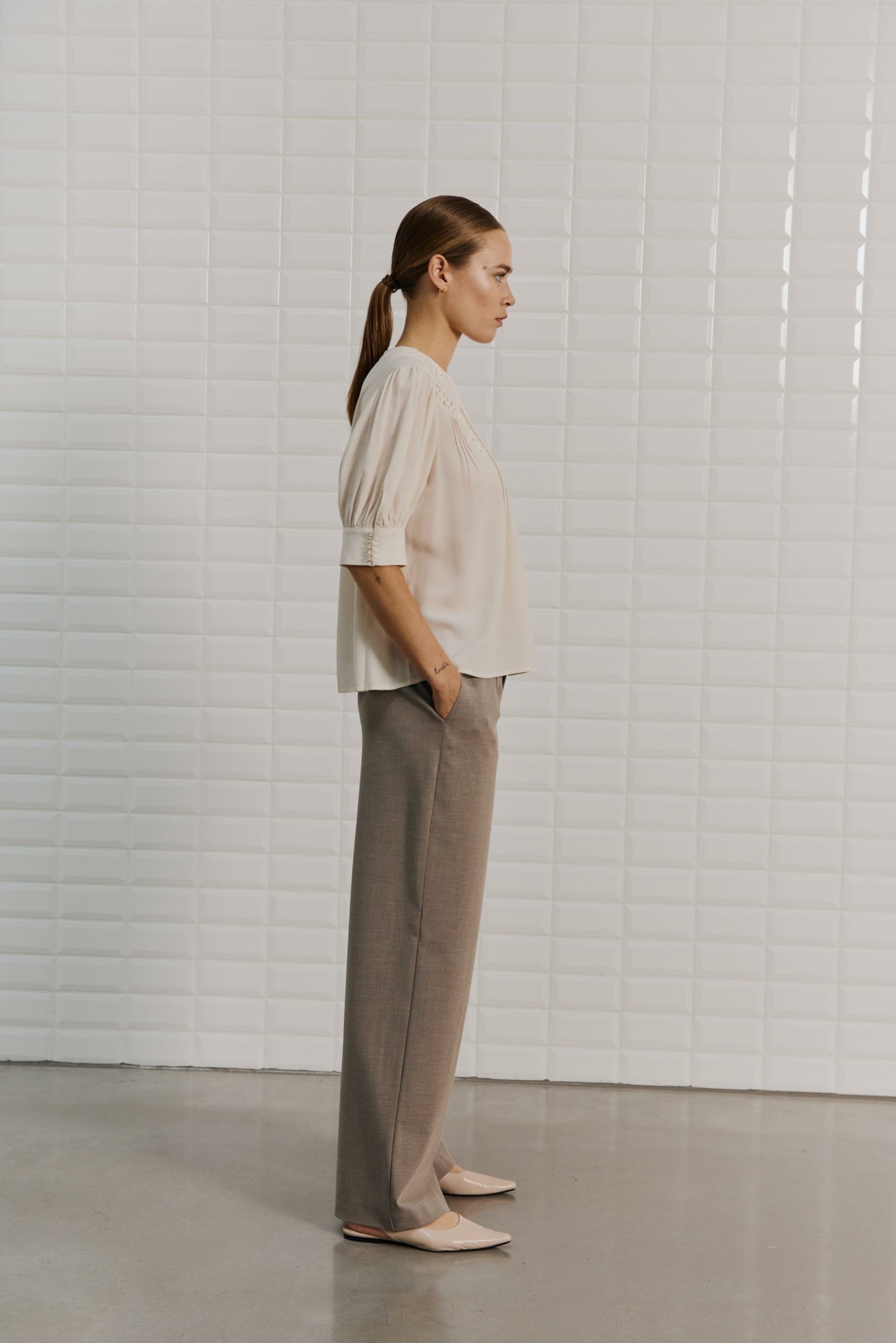 153619 | WithBlack - Jenny Off white