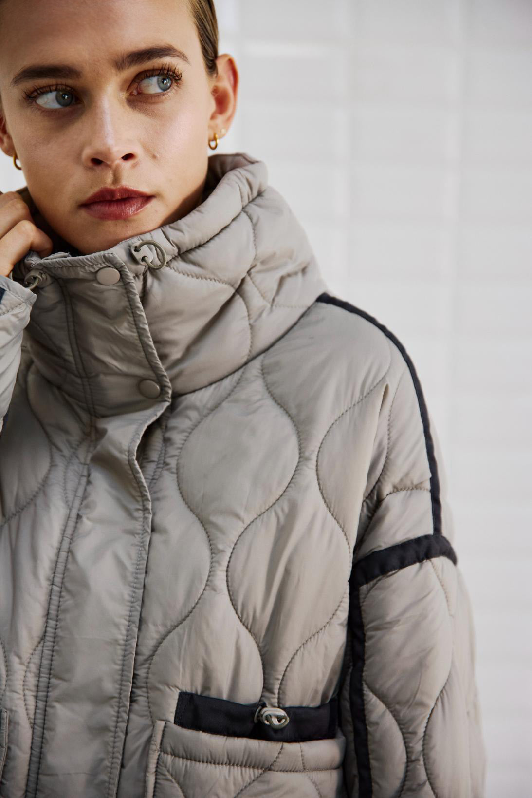 153554 | WithBlack - Alba Mellemgrå