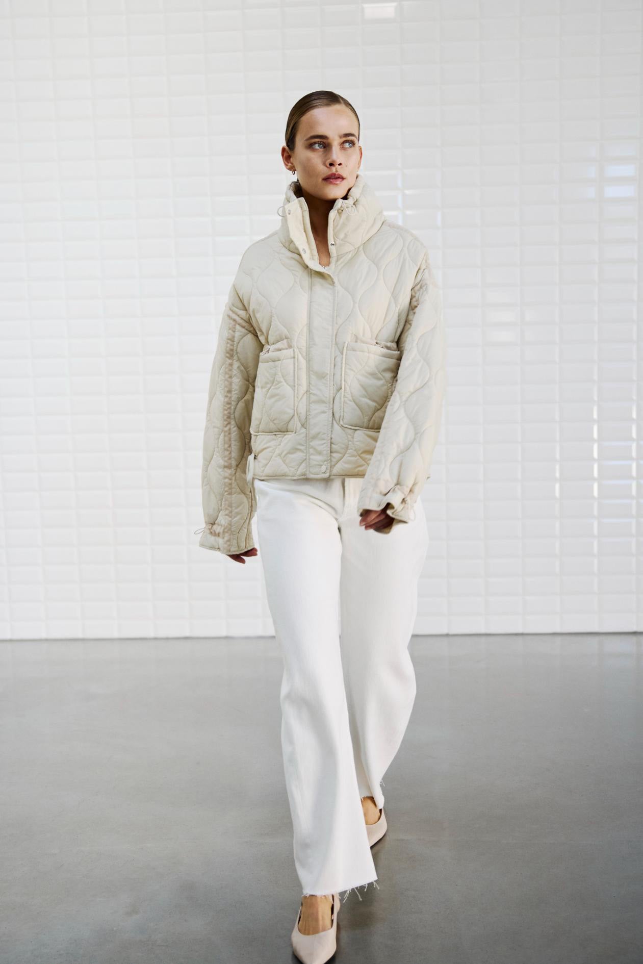 153555 | WithBlack - Alba Off white