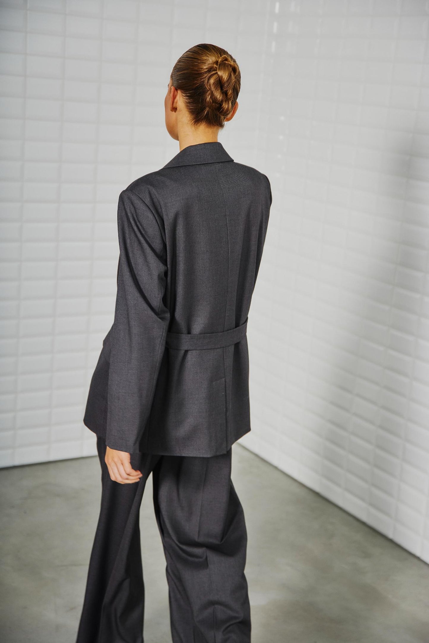 152219 | WithBlack - Magnolia Mørkegrå