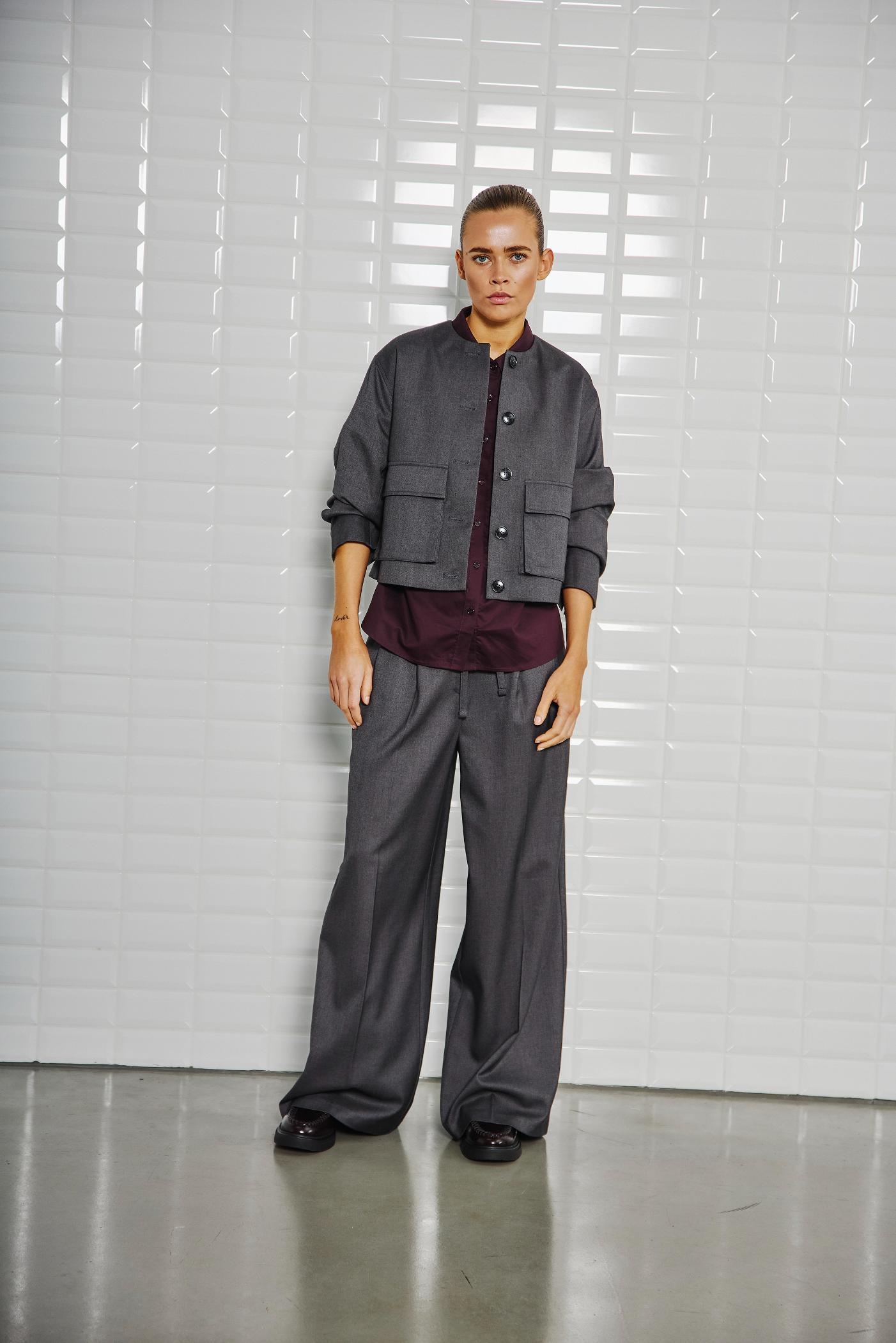 152217 | WithBlack - Magnolia Mørkegrå