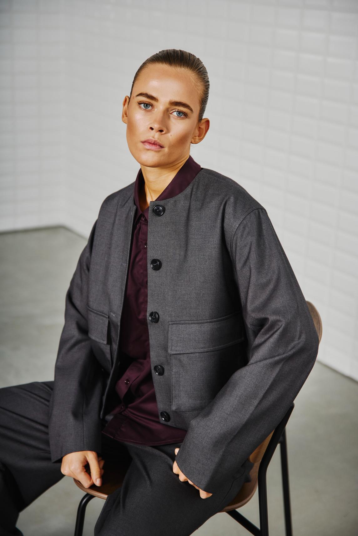 152217 | WithBlack - Magnolia Mørkegrå