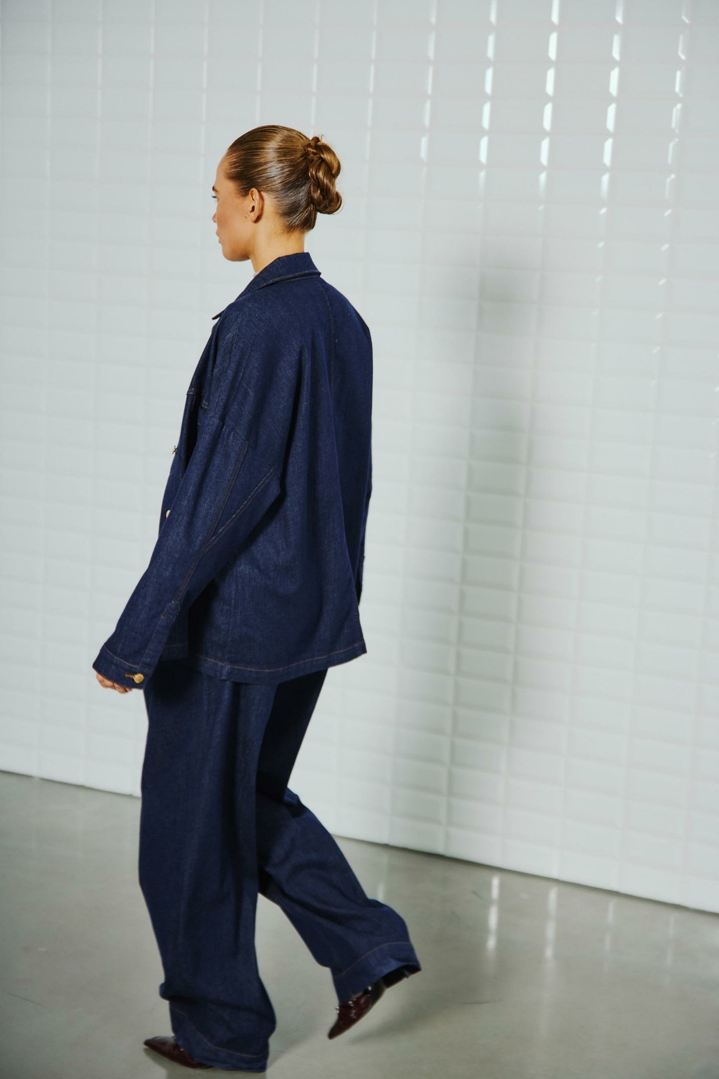 152136 | WithBlack - Odette Mørk denim