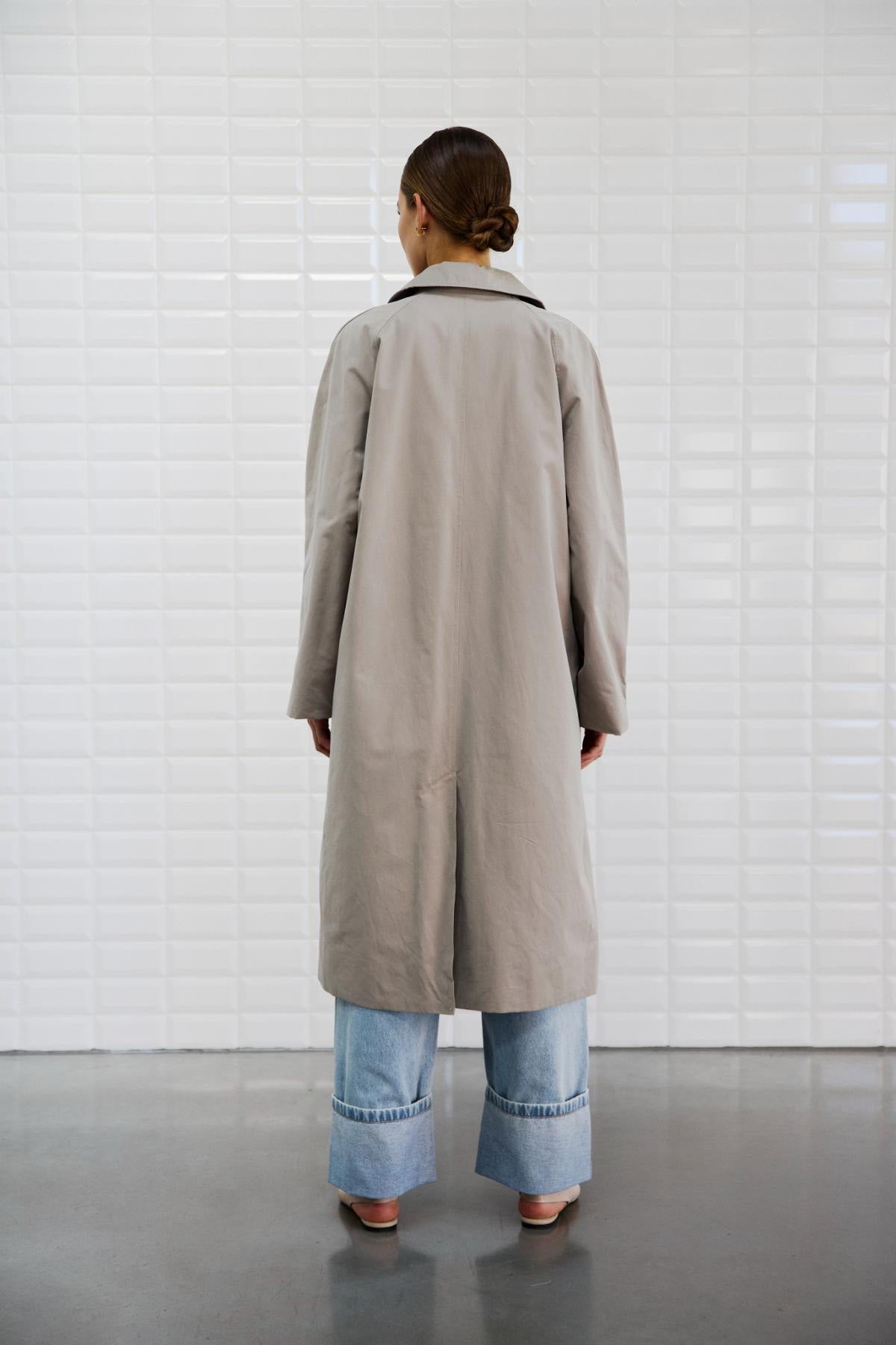 153606 | WithBlack - Paola Khaki