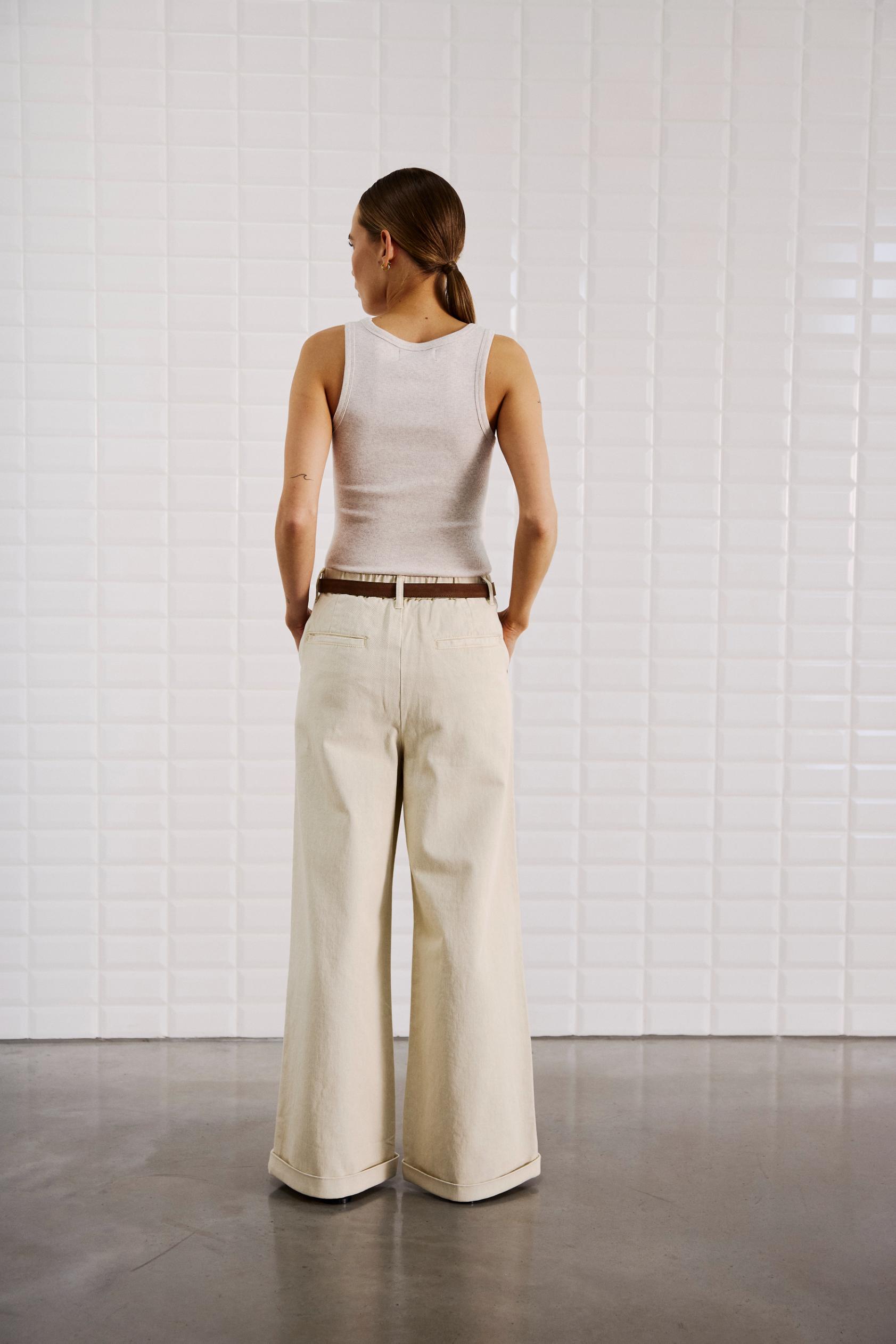 153535 | WithBlack - Steffi Off white